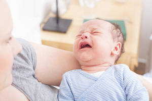 如果我的宝宝一直腹泻，我应该怎么做？